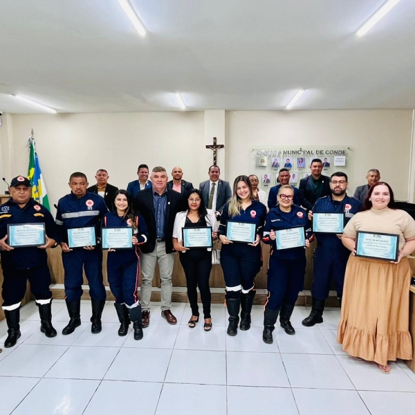 Profissionais do SAMU e atleta condense recebem homenagens na Câmara de Conde