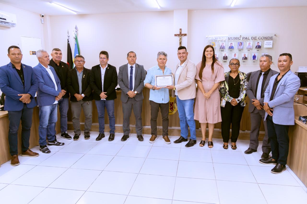 Câmara de Conde aprova títulos de cidadão condense e realiza entrega durante Sessão