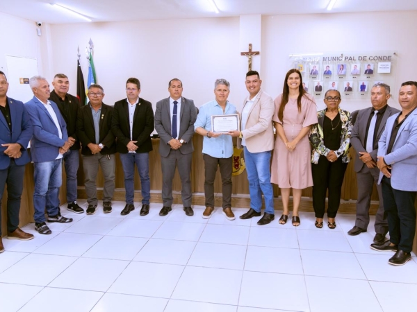 Câmara de Conde aprova títulos de cidadão condense e realiza entrega durante Sessão