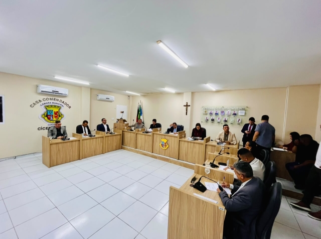 Vereadores de Conde solicitam operação tapa-buraco em ruas do município