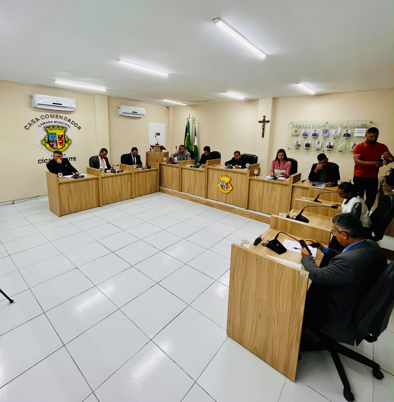 Câmara de Conde aprova enquadramento de monitores da Educação Infantil e concede título de cidadão 